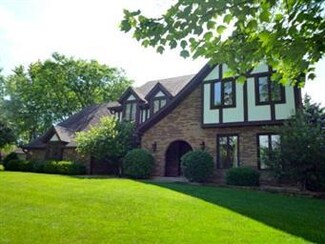 62 Briargate Cir, Sugar Grove, IL 60554
