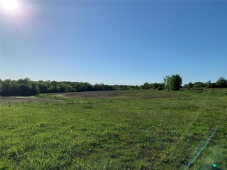 22 Sand Run Rd, Troy, MO 63379