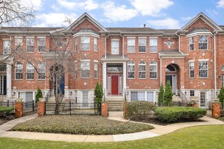 758 Prescott Ct Unit 404, Naperville, IL 60563
