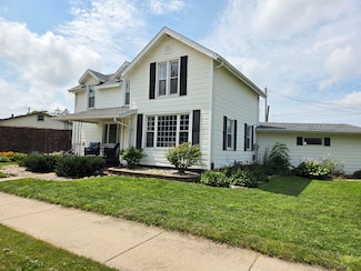 193 Martin St, Sharon, WI 53585