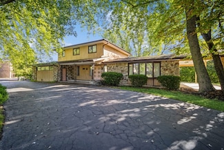 409 N Schoenbeck Rd, Prospect Heights, IL 60070