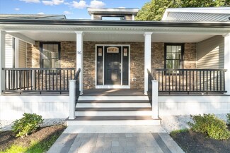56 Pawtucket Blvd, Tyngsboro, MA 01879