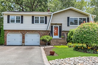 27 Greenhill Dr, Brick, NJ 08724