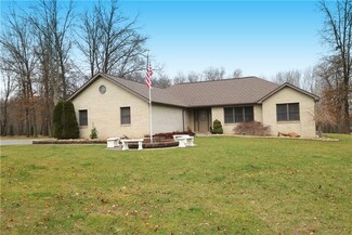 2143 Prospect Rd, Prospect, PA 16052