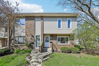 146 Grand Canyon Dr, Madison, WI 53705