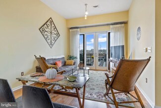 530 Harlan Blvd Unit 813, Wilmington, DE 19801