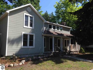 328 W Ninth St, Traverse City, MI 49684