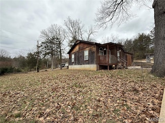 8653 Reichl Dr, Cedar Hill, MO 63016