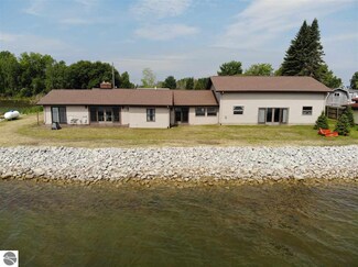 4595 Lake Michigan Dr, Standish, MI 48658