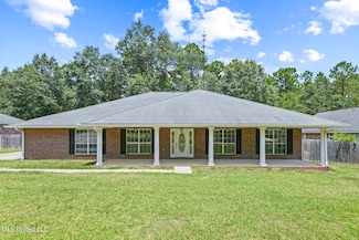9933 Kahana St, Diamondhead, MS 39525