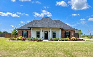 6062 Ava Ln, Iowa, LA 70647