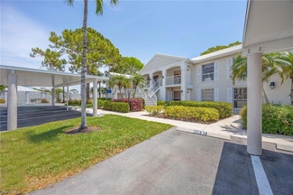 822 Gulf Pavillion Dr Unit 202, Naples, FL 34108