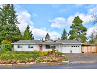1731 W 34th Place, Eugene, OR 97405