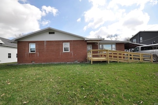 410 N Mulberry St, Farmland, IN 47340