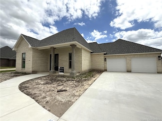931 Mary Diane McCall Rd, Lake Charles, LA 70605
