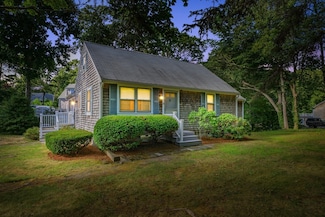 177 Bayview Cir, Osterville, MA 02655