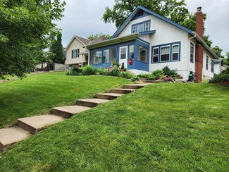 211 11th Ave N, South Saint Paul, MN 55075