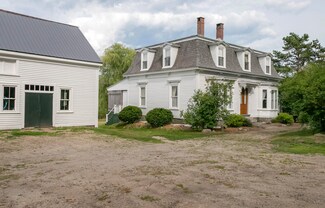 785 Alewive Rd, Kennebunk, ME 04043