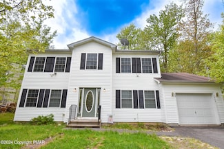 5454 Jennifer Ln, Tobyhanna, PA 18466