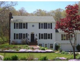 27 Tecumseh Rd, Sagamore Beach, MA 02562