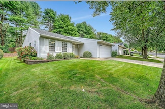 32 Deep Hollow Ln N, Columbus, NJ 08022