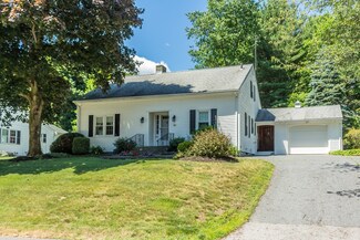 80 Helena St, Leominster, MA 01453