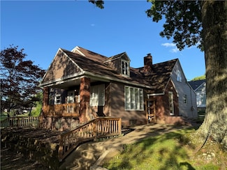 2225 Pleasantview Dr, Ford City, PA 16226