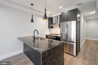 526 Brown St Unit 403, Philadelphia, PA 19123