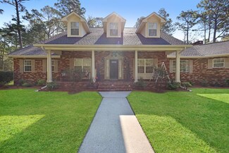 357 Memorial Dr, Jesup, GA 31545