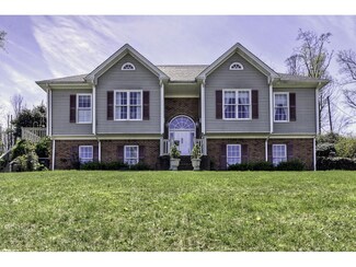 12289 Ferndale Ln, Glade Spring, VA 24340