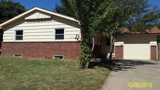 4426 W 11th St N, Wichita, KS 67212