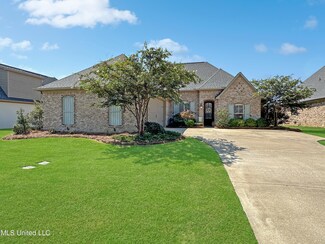 309 Royal Pond Cir, Flowood, MS 39232