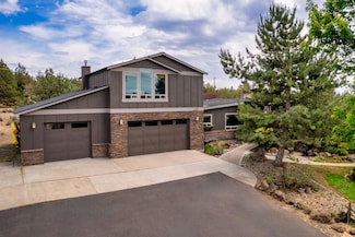 3176 SW 46th St, Redmond, OR 97756