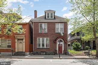 218 Chambersburg St, Gettysburg, PA 17325