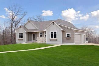 495 Meadow Ridge Trail, Hudson, WI 54016