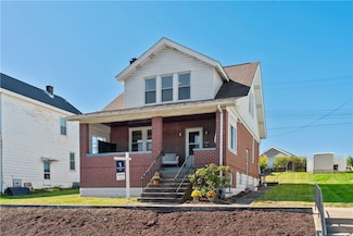 2373 E Beckert Ave, Pittsburgh, PA 15212