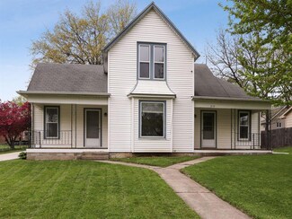 210 N 7th St, Carlisle, IA 50047