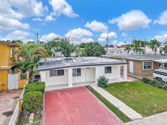 26 E 45th St, Hialeah, FL 33013