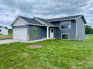 921 3rd St E Unit E, Wanamingo, MN 55983