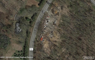 490 Red Hill Rd, Middletown, NJ 07748