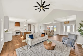 N66W34839 Baltic Pass, Oconomowoc, WI 53066