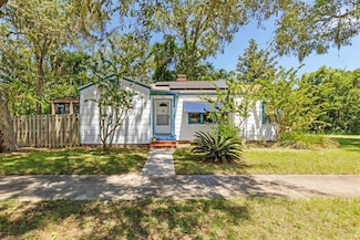 112 S 14th St, Fernandina Beach, FL 32034