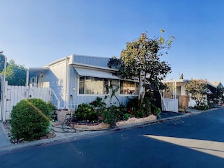 7850 Slater Ave Unit 21, Huntington Beach, CA 92647