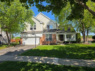 7943 Dada Dr, Gurnee, IL 60031