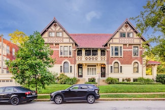 321 Rosedale Ave, Saint Louis, MO 63112
