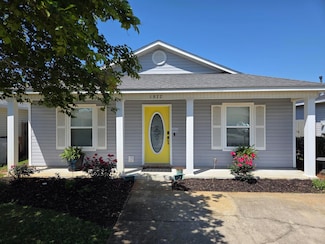 1877 Vineyard St, Navarre, FL 32566