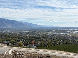 1376 W Caribou Ct Unit 108, Pleasant View, UT 84414