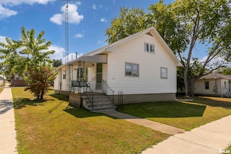 1310 E Main St, West Frankfort, IL 62896