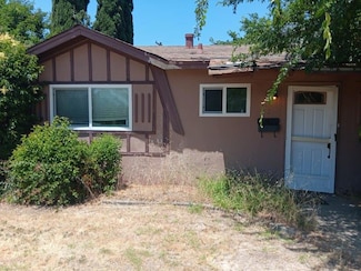 6721 Navion Dr, Citrus Heights, CA 95621