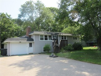 58 Indian Trail, Saunderstown, RI 02874